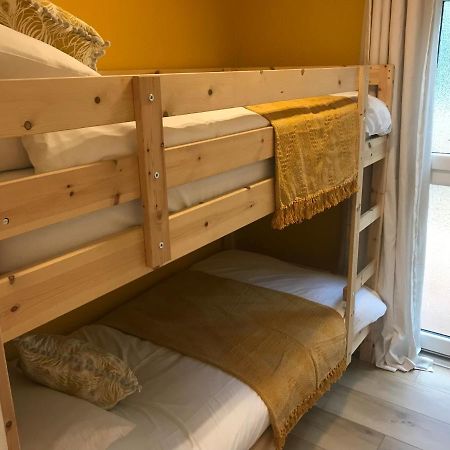 Foxes Sea Side Retreat Deluxe Chalet Is A Lovely Holiday Home Tucked Away On The Kent Coast Kingsdown  Экстерьер фото
