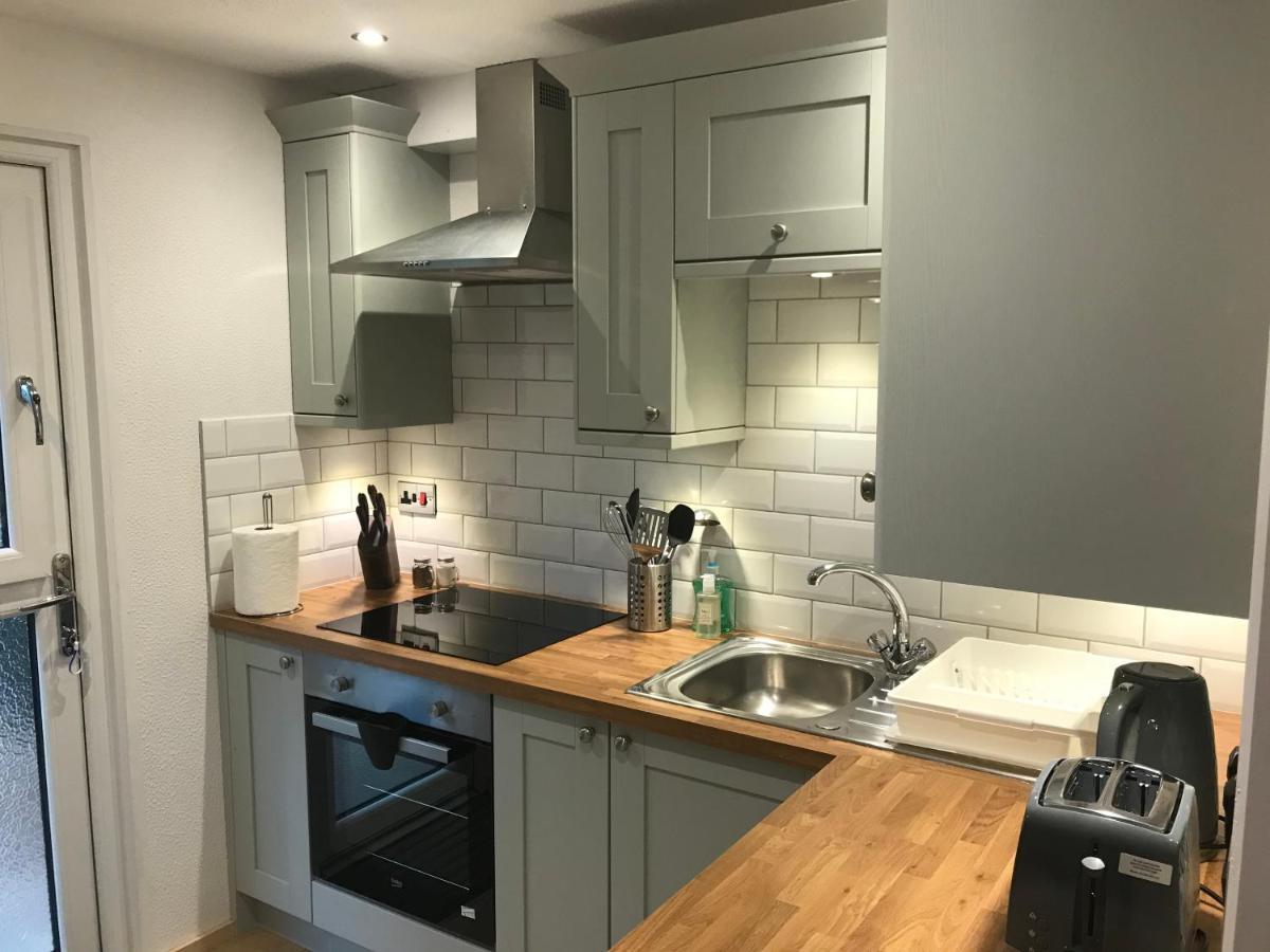 Foxes Sea Side Retreat Deluxe Chalet Is A Lovely Holiday Home Tucked Away On The Kent Coast Kingsdown  Экстерьер фото