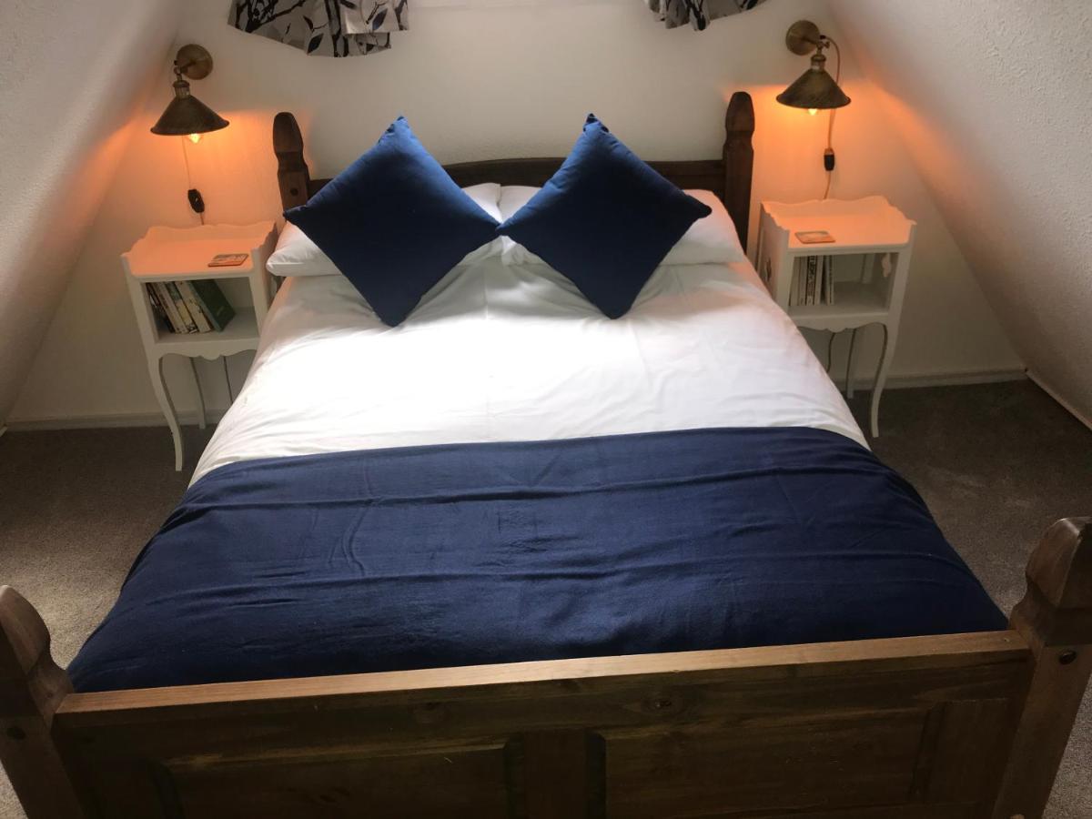 Foxes Sea Side Retreat Deluxe Chalet Is A Lovely Holiday Home Tucked Away On The Kent Coast Kingsdown  Экстерьер фото