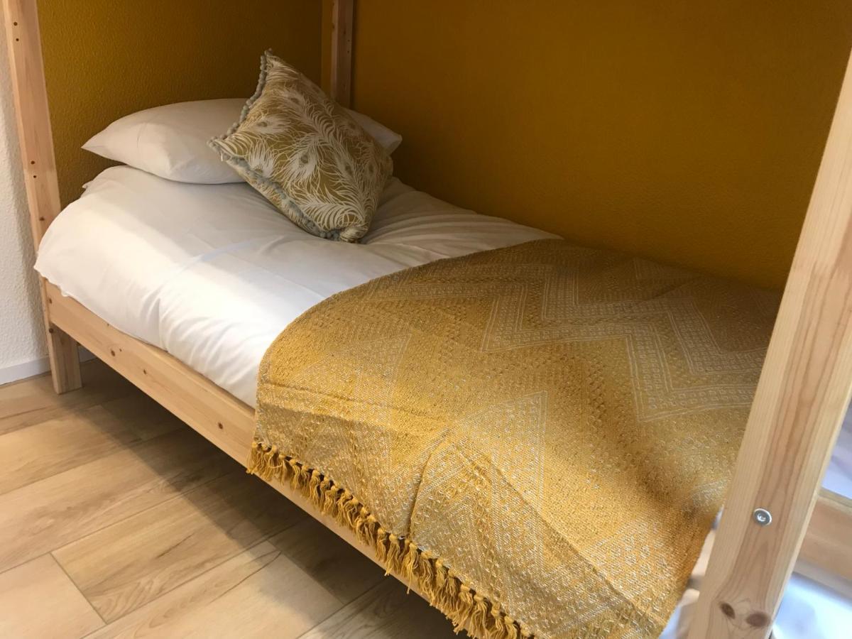 Foxes Sea Side Retreat Deluxe Chalet Is A Lovely Holiday Home Tucked Away On The Kent Coast Kingsdown  Экстерьер фото