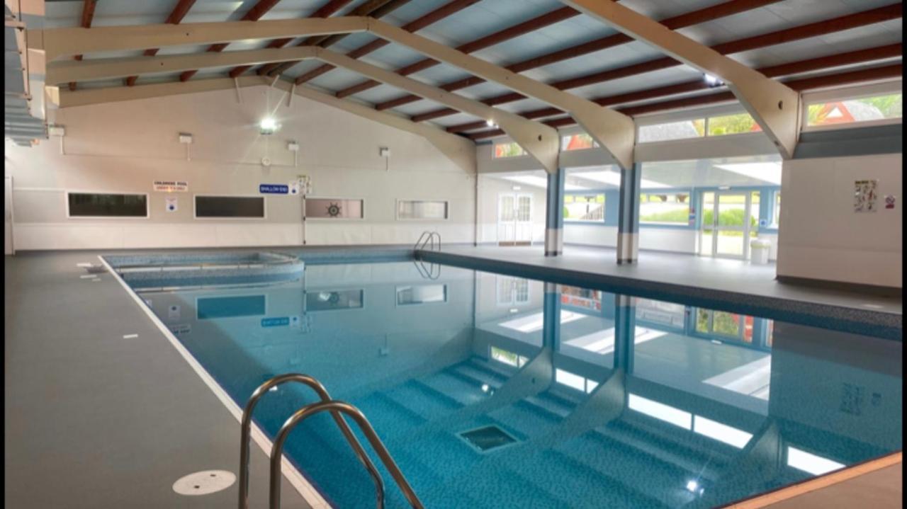 Foxes Sea Side Retreat Deluxe Chalet Is A Lovely Holiday Home Tucked Away On The Kent Coast Kingsdown  Экстерьер фото